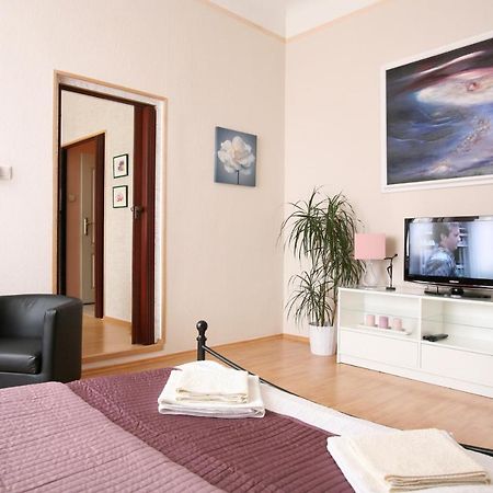 פראג Apartment Karolina מראה חיצוני תמונה