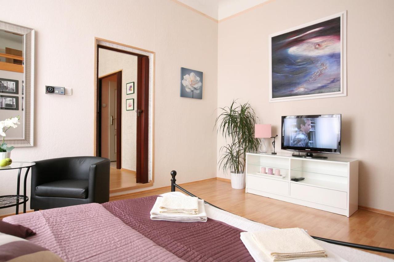 פראג Apartment Karolina מראה חיצוני תמונה